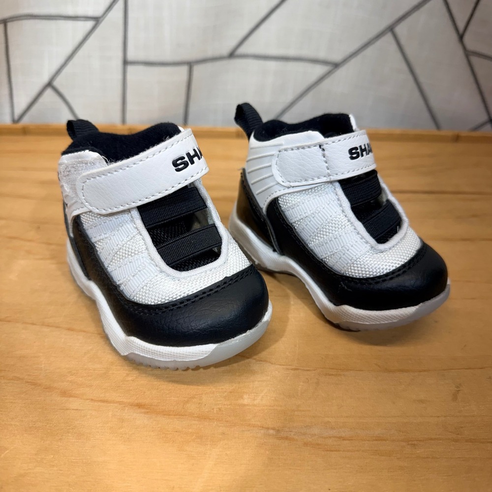 SHAQ Basketball Shoes Size 2 Black White Infant High Top Sneakers IBSQ21CA004